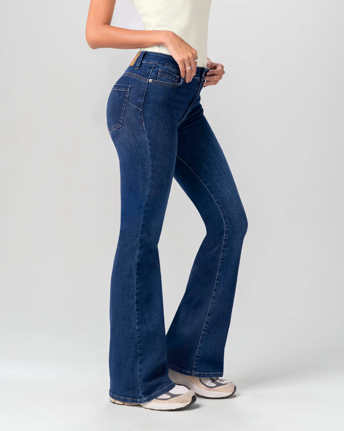 Butt Lifter Flare Jean - Image 3