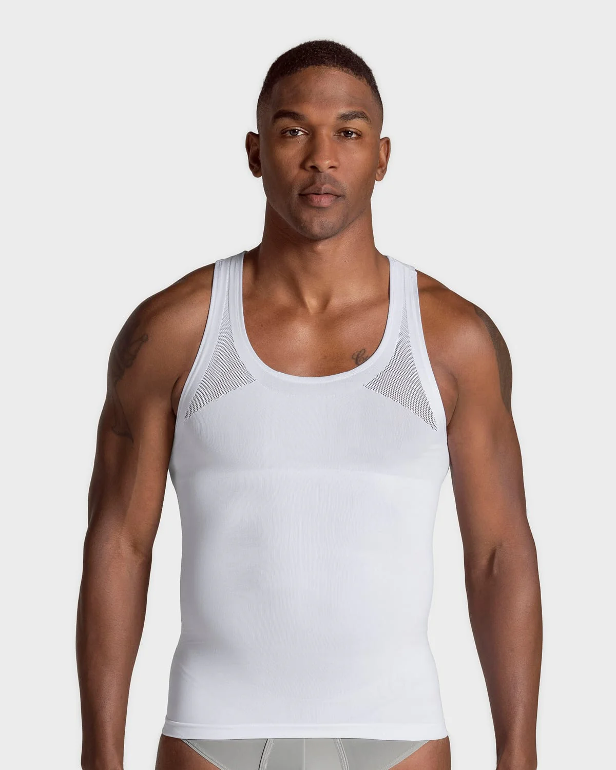 Crew neck seamless compression tank - Image 4