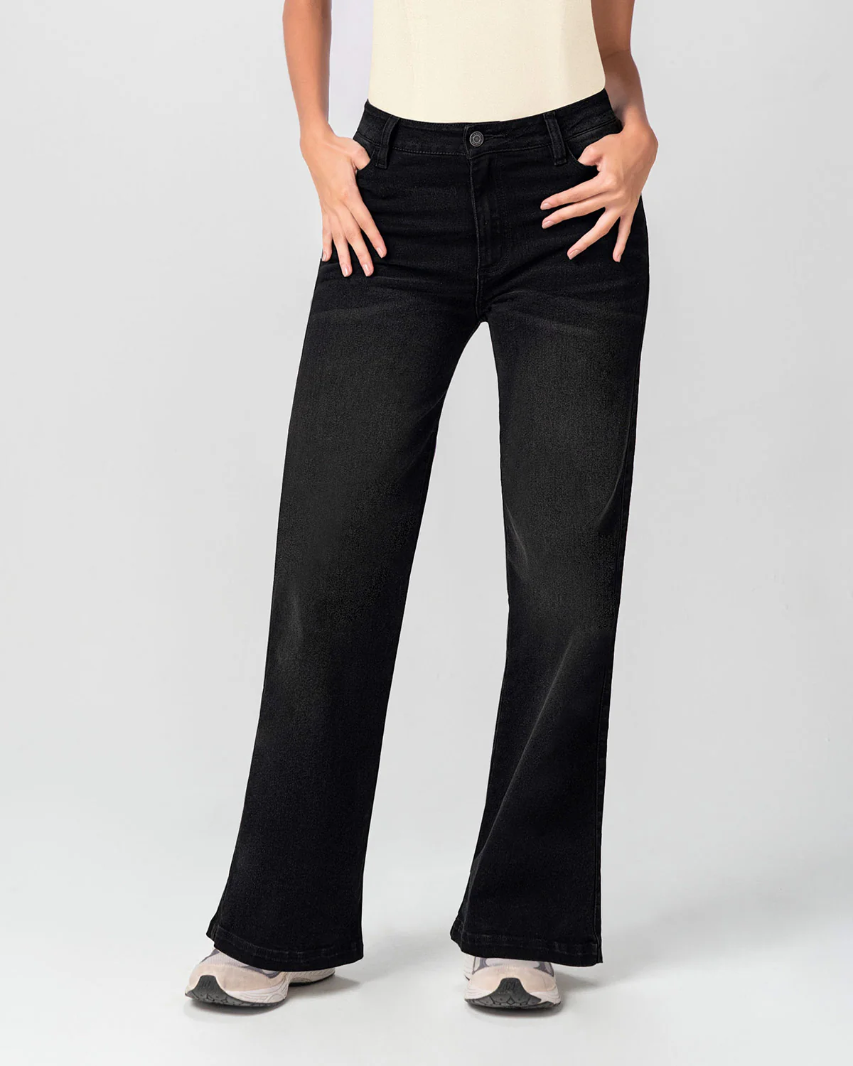 Essential High-Waisted Wide Leg Jean - Image 13