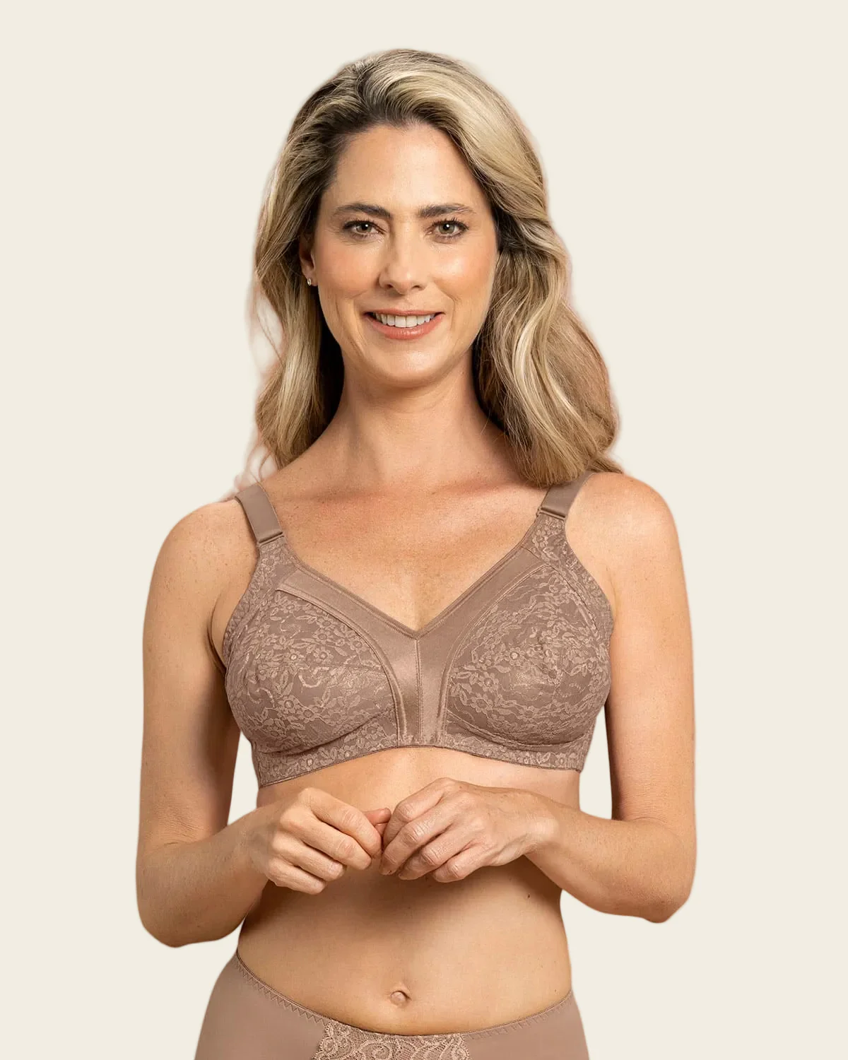 Full Coverage Bra in Lace with Smooth Control - Image 11
