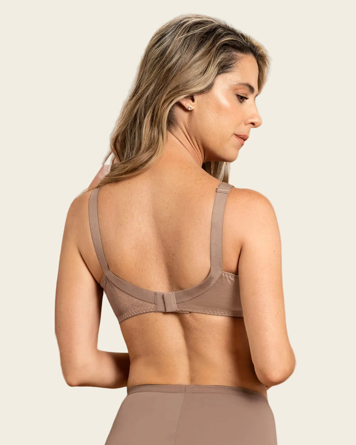 Full Coverage Bra in Lace with Smooth Control - Image 12