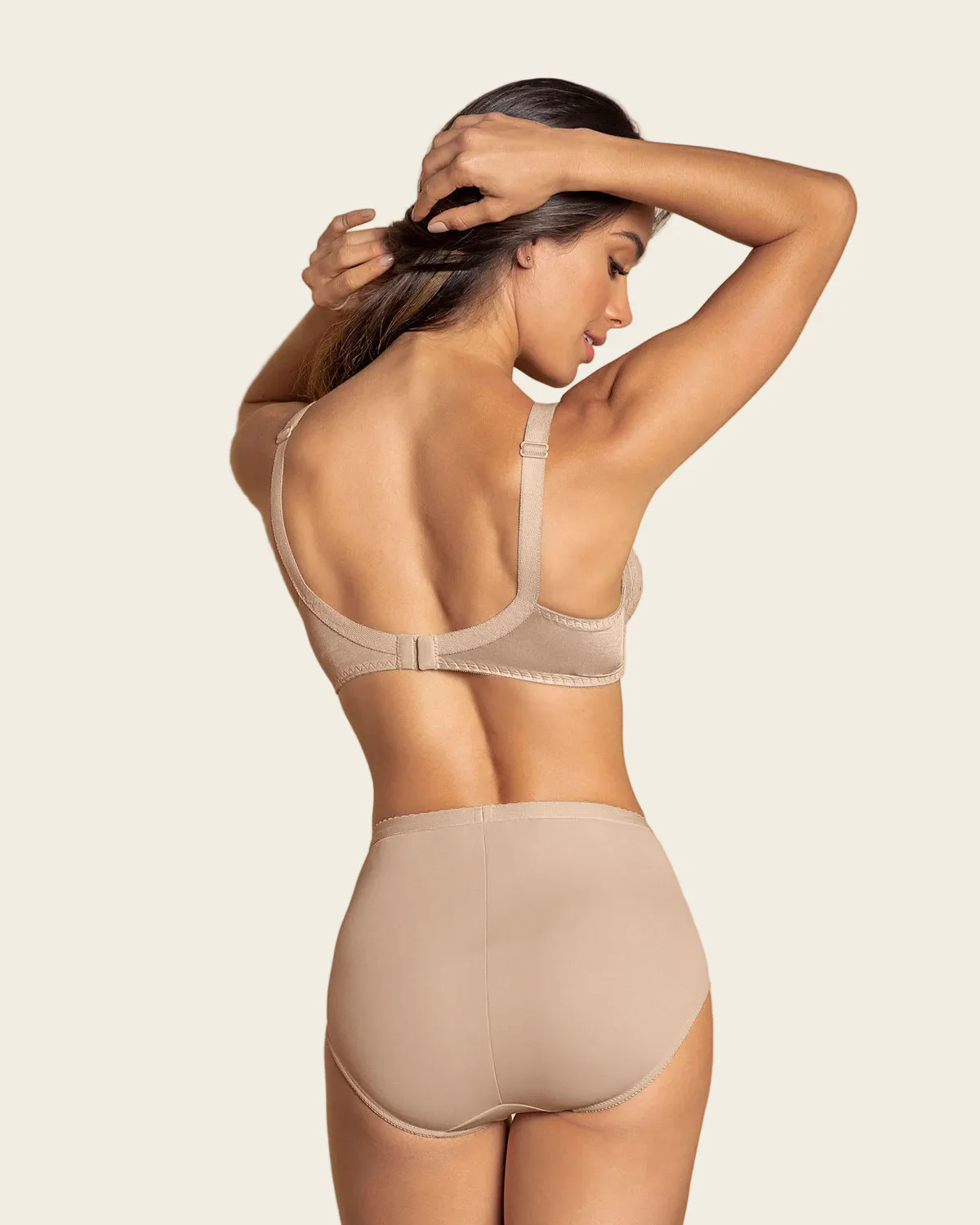 Full Coverage Bra in Lace with Smooth Control - Image 4