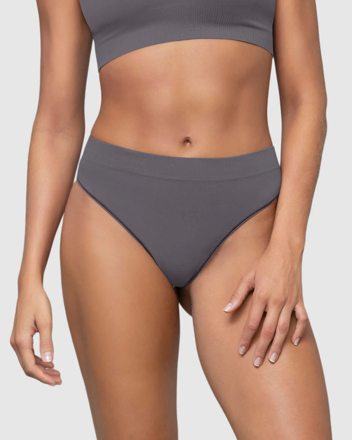 High-Rise High-Tech Seamless Thong Knicker - Image 6