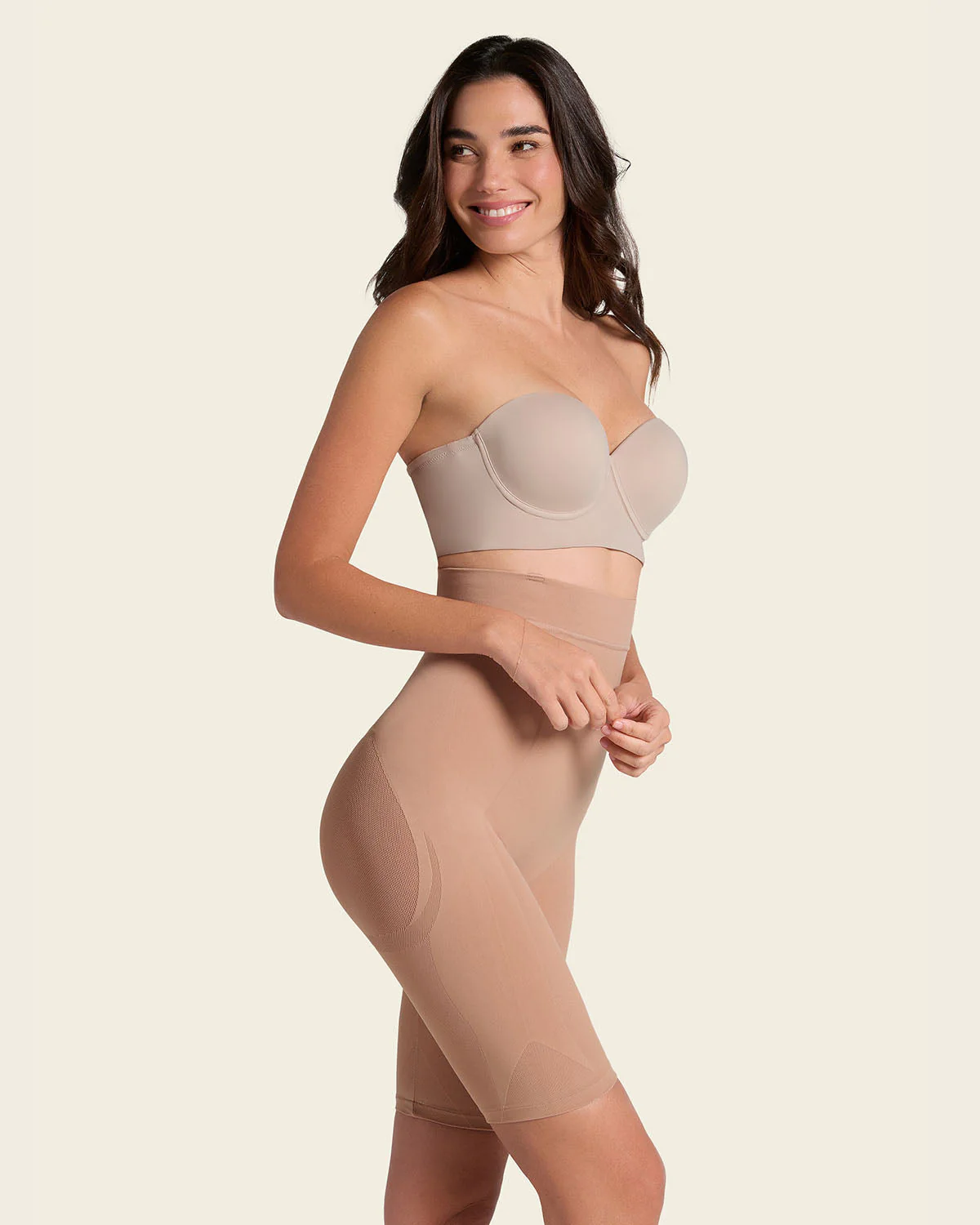 Invisible Extra High-Waisted Shaper Short - Image 3