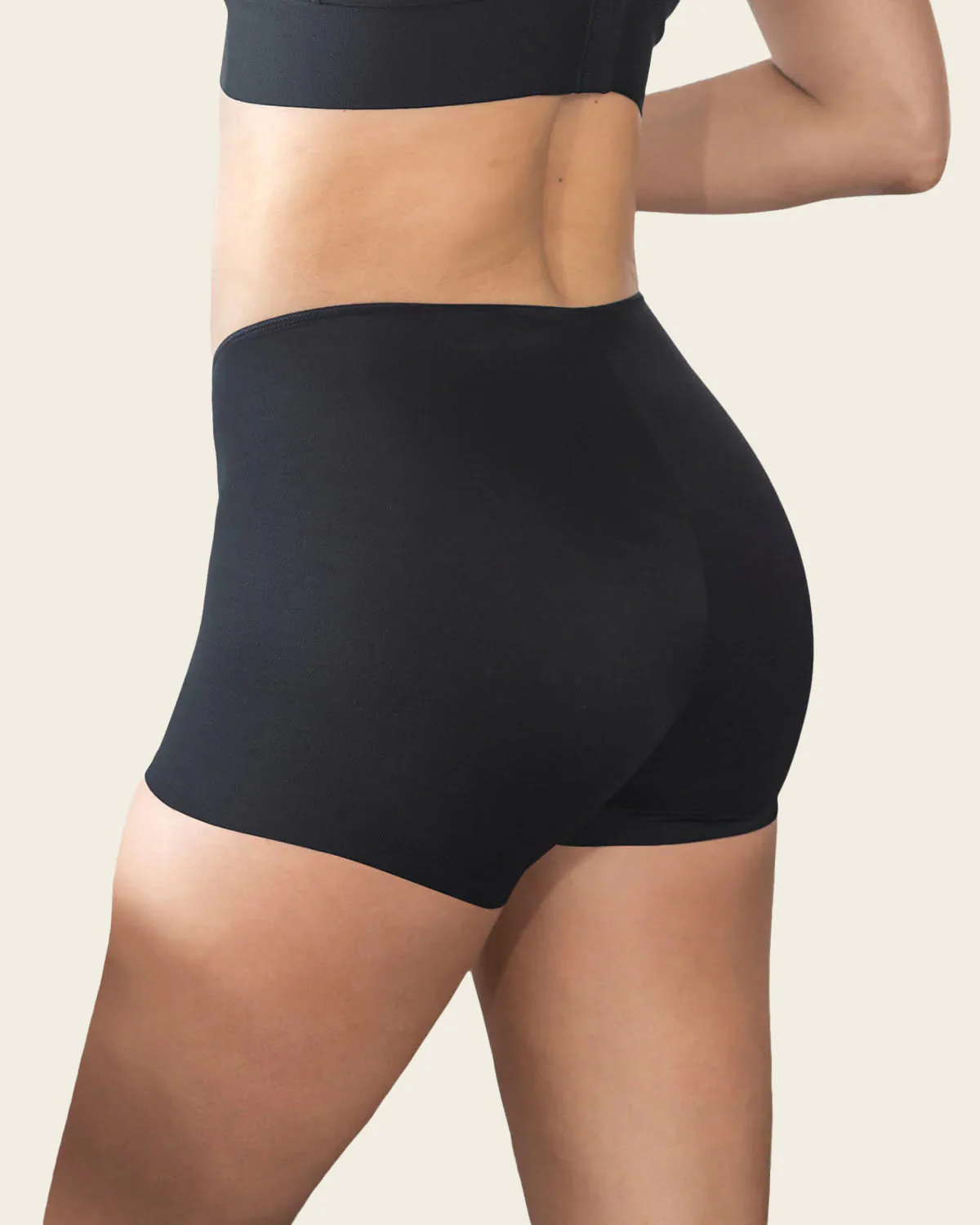 Invisible high-waisted boyshort knicker