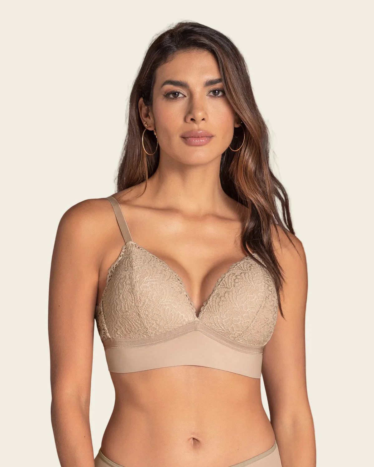 Lace-and-Smooth Wireless Lined Plunge Bra