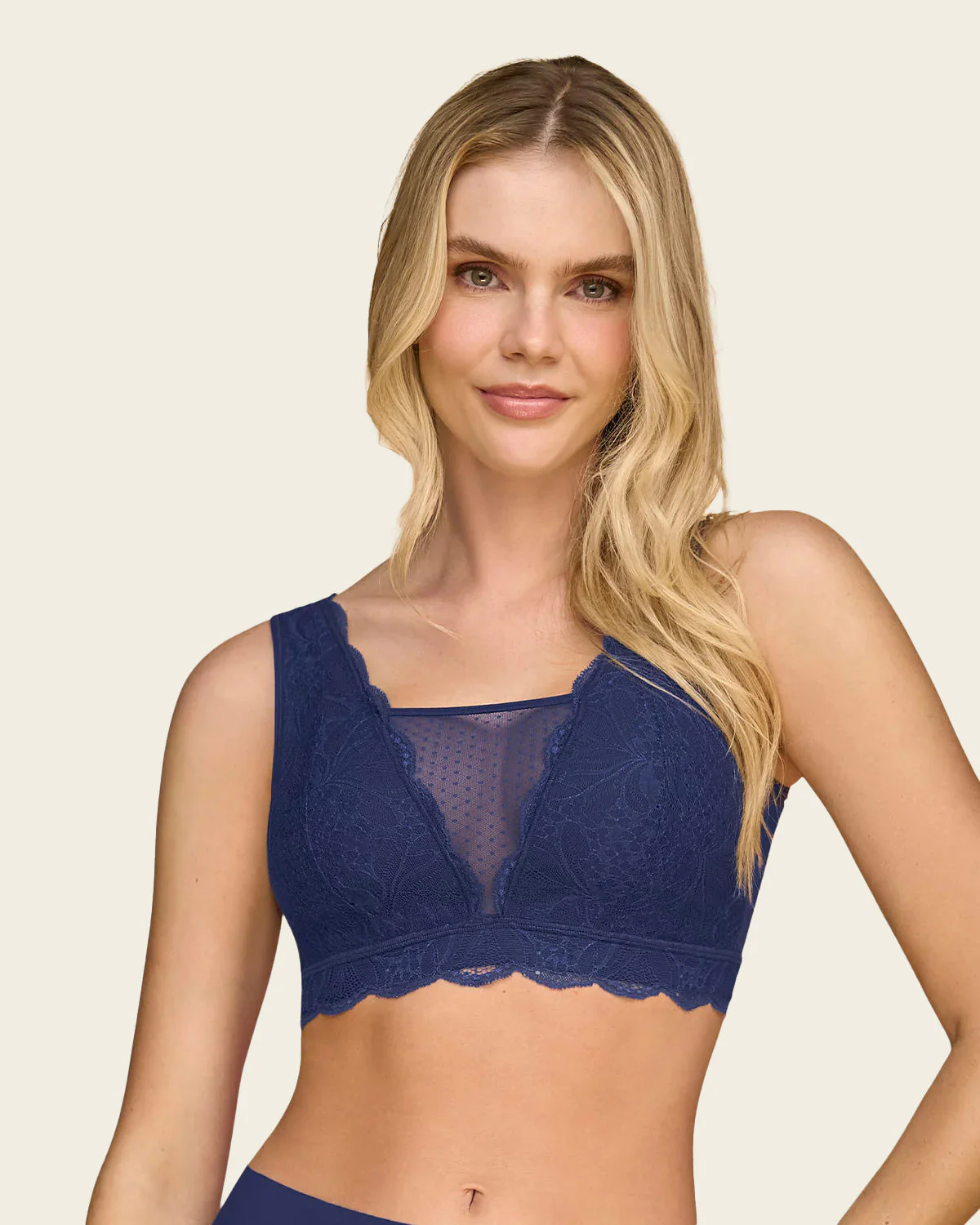 Multiwear Lace Pocketed Bralette - Image 8