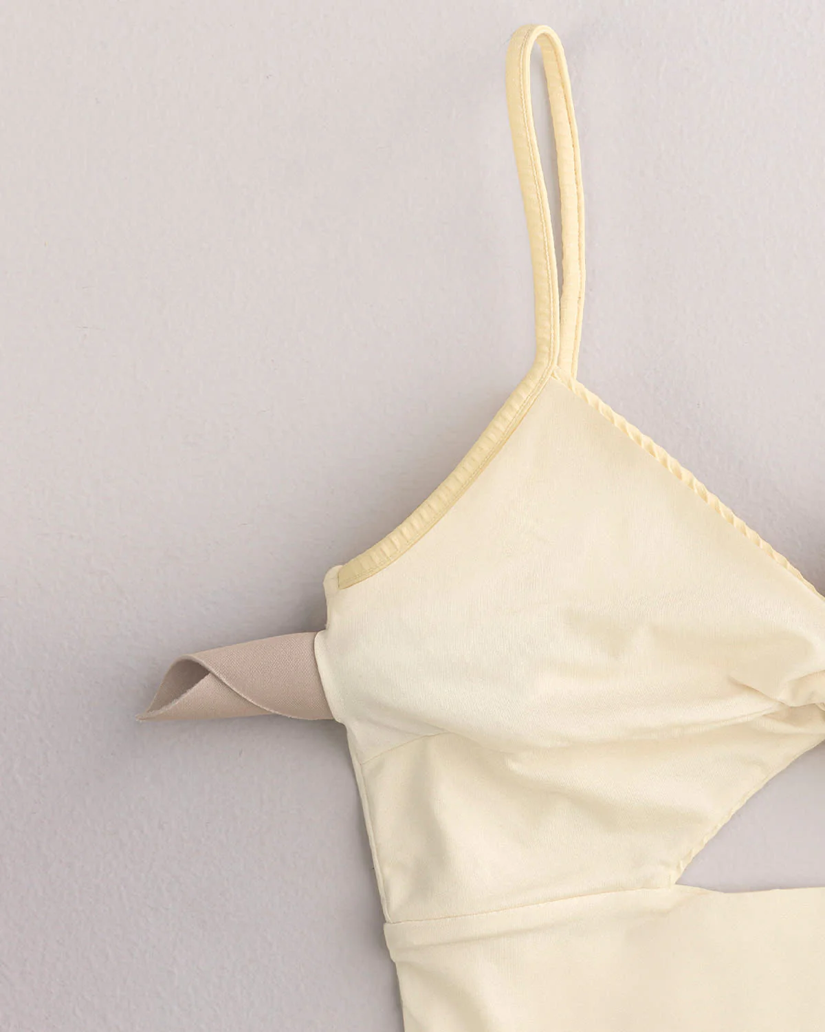 One-Piece Slimming Swimsuit with Twisted Top - Image 6