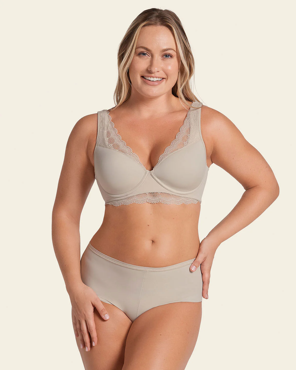 Perfect Fit No-Show Classic Smoothing Knicker - Image 3