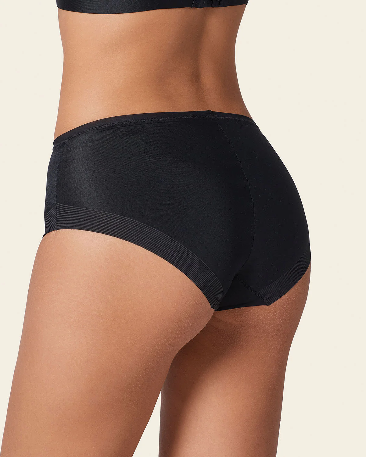 Perfect Fit No-Show Classic Smoothing Knicker - Image 7