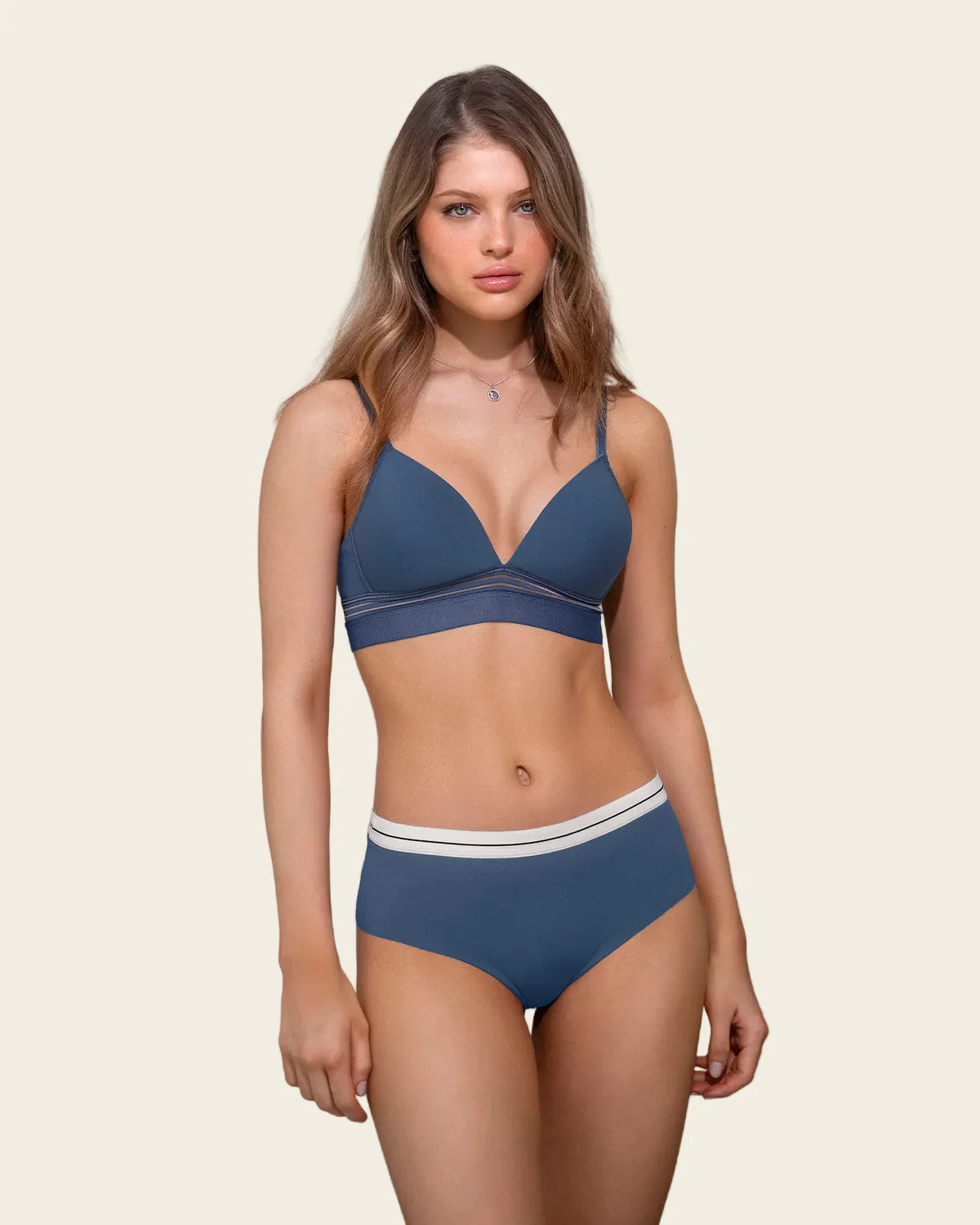 Plunge Wireless T-Shirt Bra - Image 15