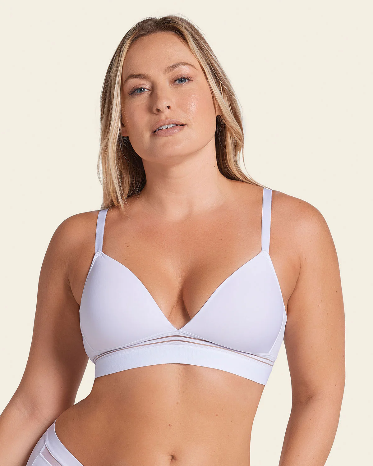 Plunge Wireless T-Shirt Bra - Image 4