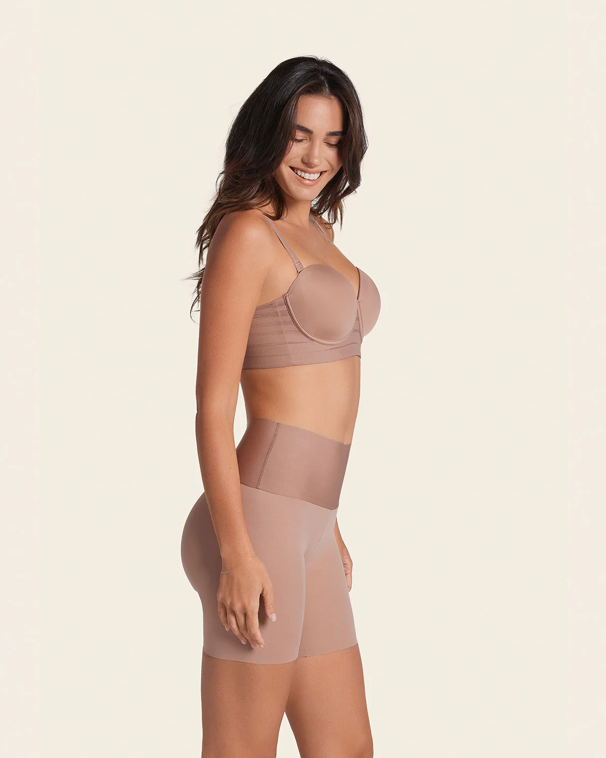 Stay-in-Place Seamless Shaper Short - Image 15