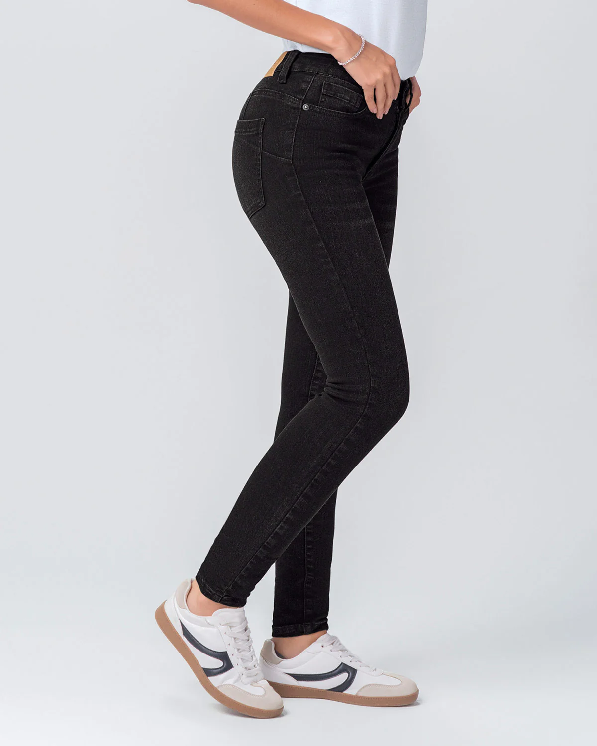 The Butt-Lifting Skinny Jean - Image 14