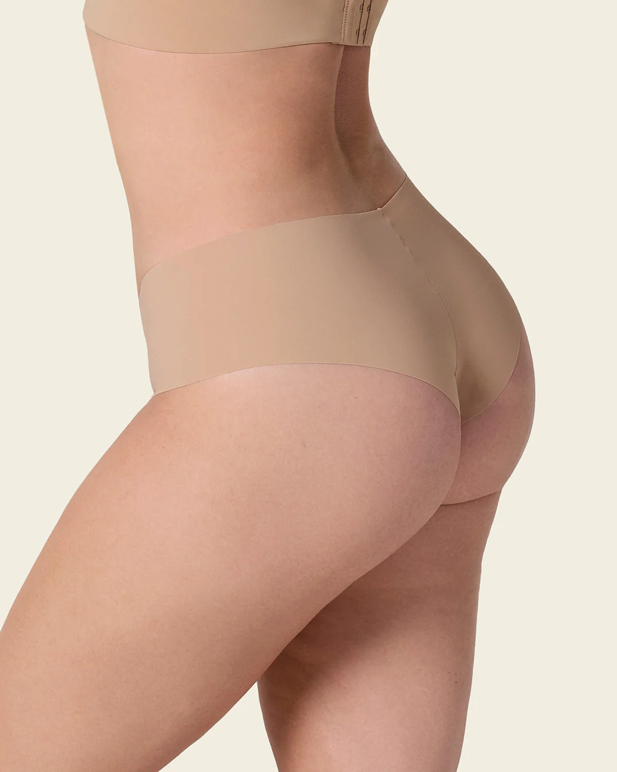 Totally Seamless Mid-Rise Microfiber Cheeky knicker - Image 4